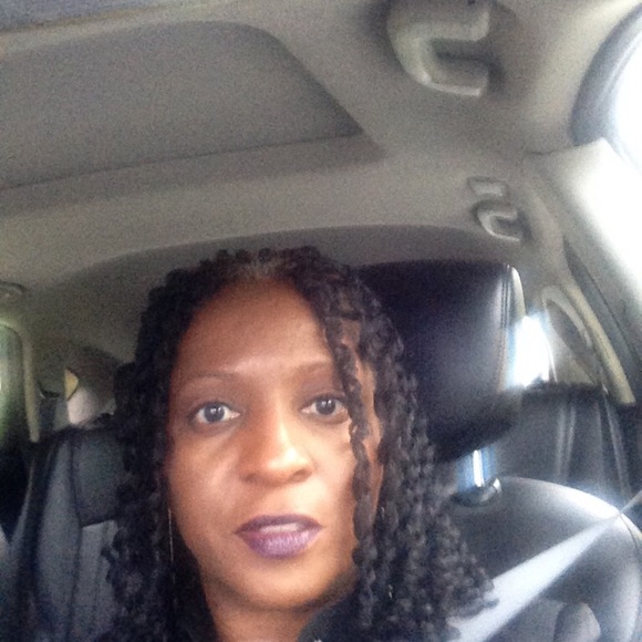 Meet your Posher, Regina - Picture 1 of 1